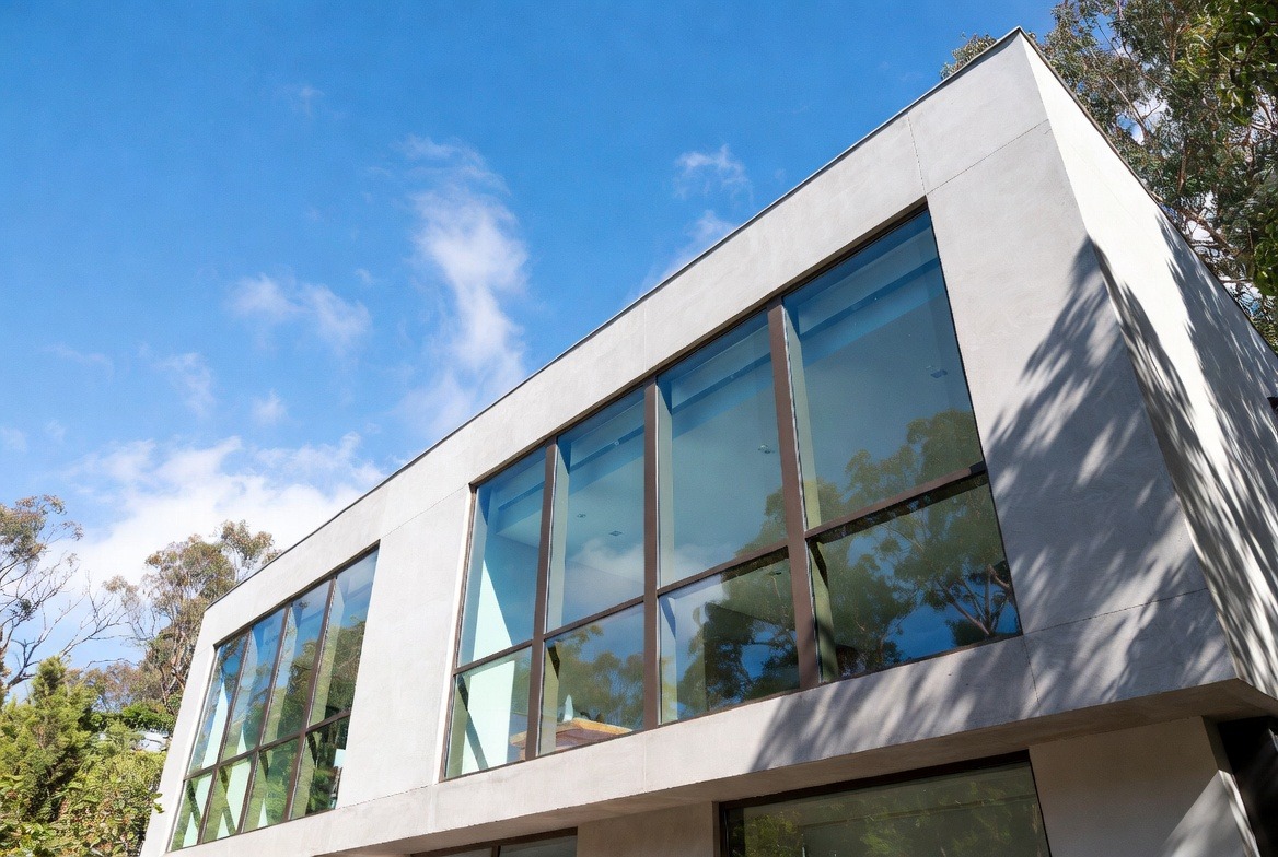 What Are Reflective Glare Rules for Window Films? A Simple Toronto Guide