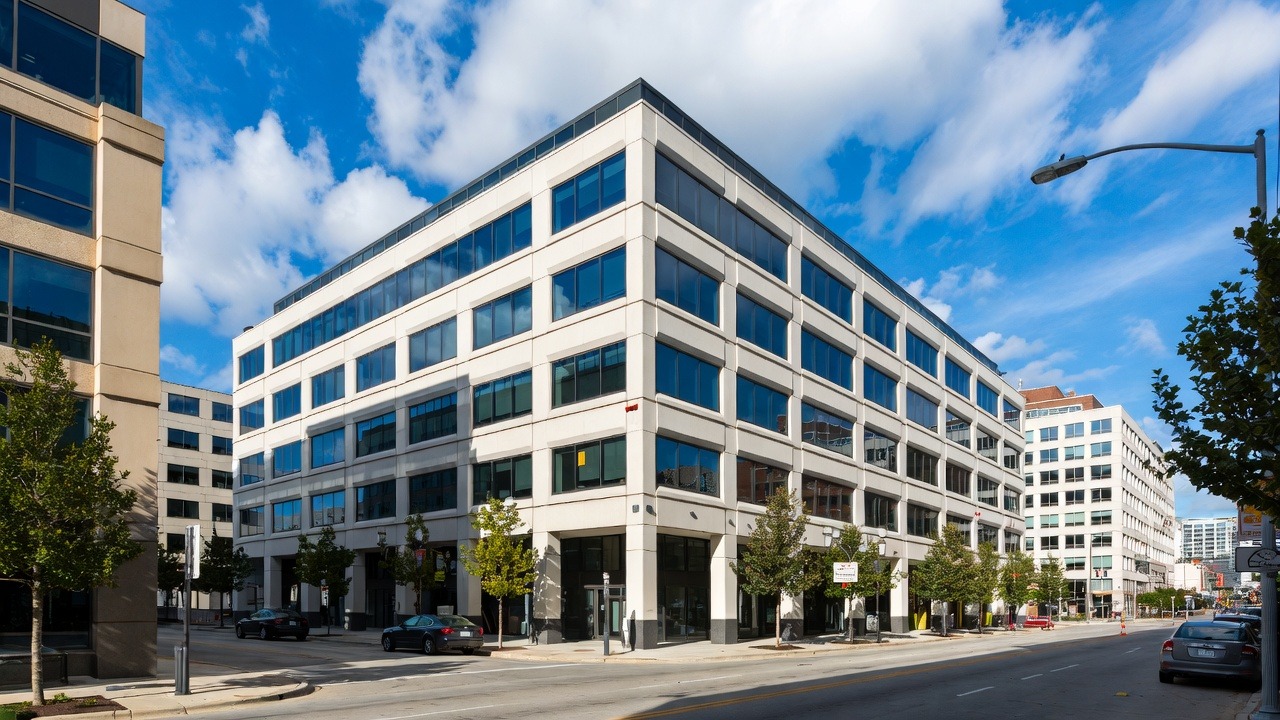 What Are Window Films in Toronto for Commercial Spaces? A Simple Guide for GTA Businesses